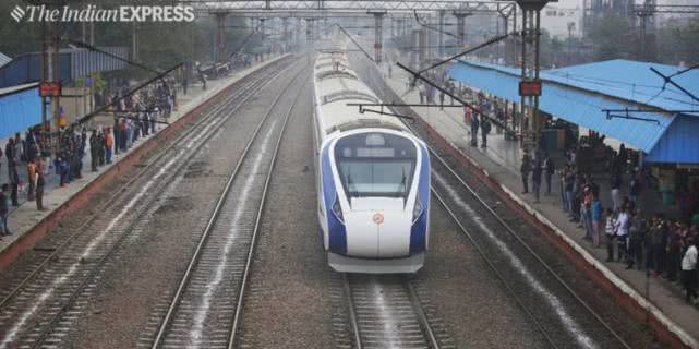 17c一起草 國產(chǎn)的背景故事