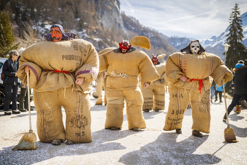 弟撐哥by在吃炸雞