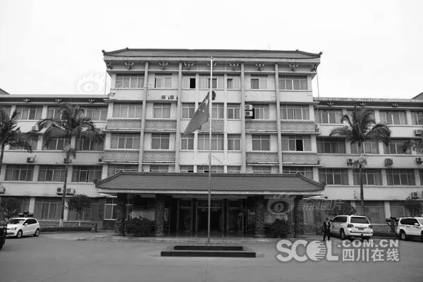 渣受翻車后被催眠炒了