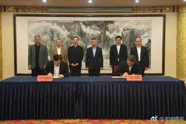 洛塵重生之都市仙尊最新章節(jié)筆趣閣