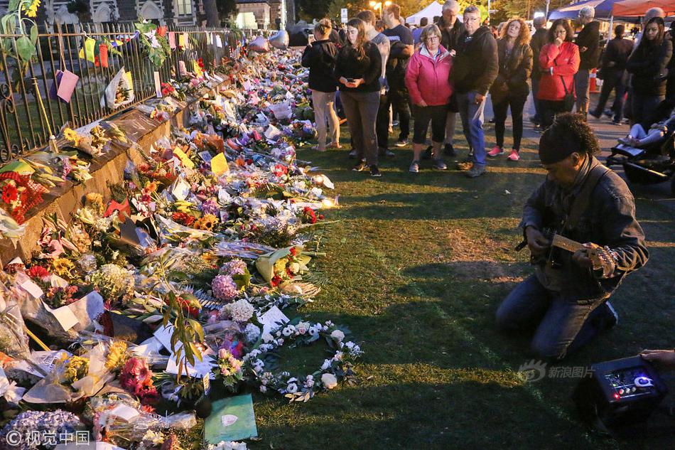 穿成校草前男友