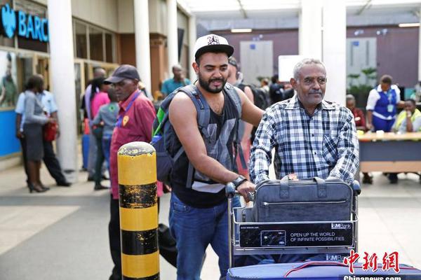 小叔子從后面抱住我的電視劇