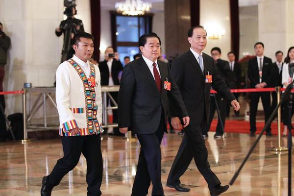 重生三國之臥龍傳人