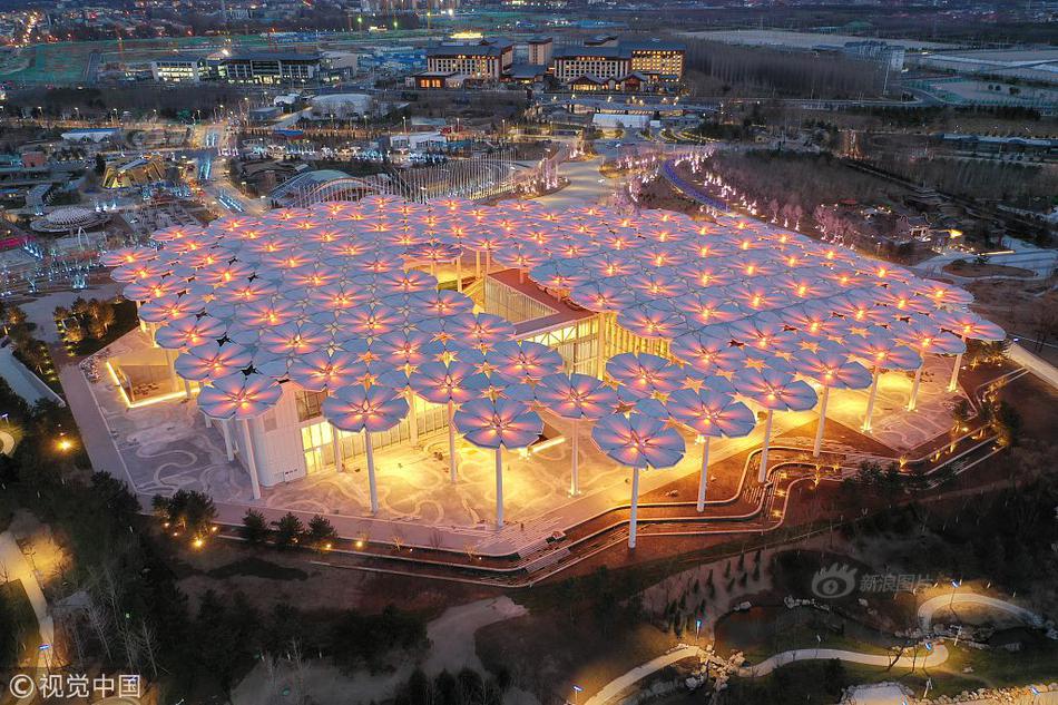 趙東蘇菲都市潛龍?jiān)诰€(xiàn)閱讀